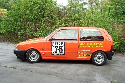 Fiat Uno orange