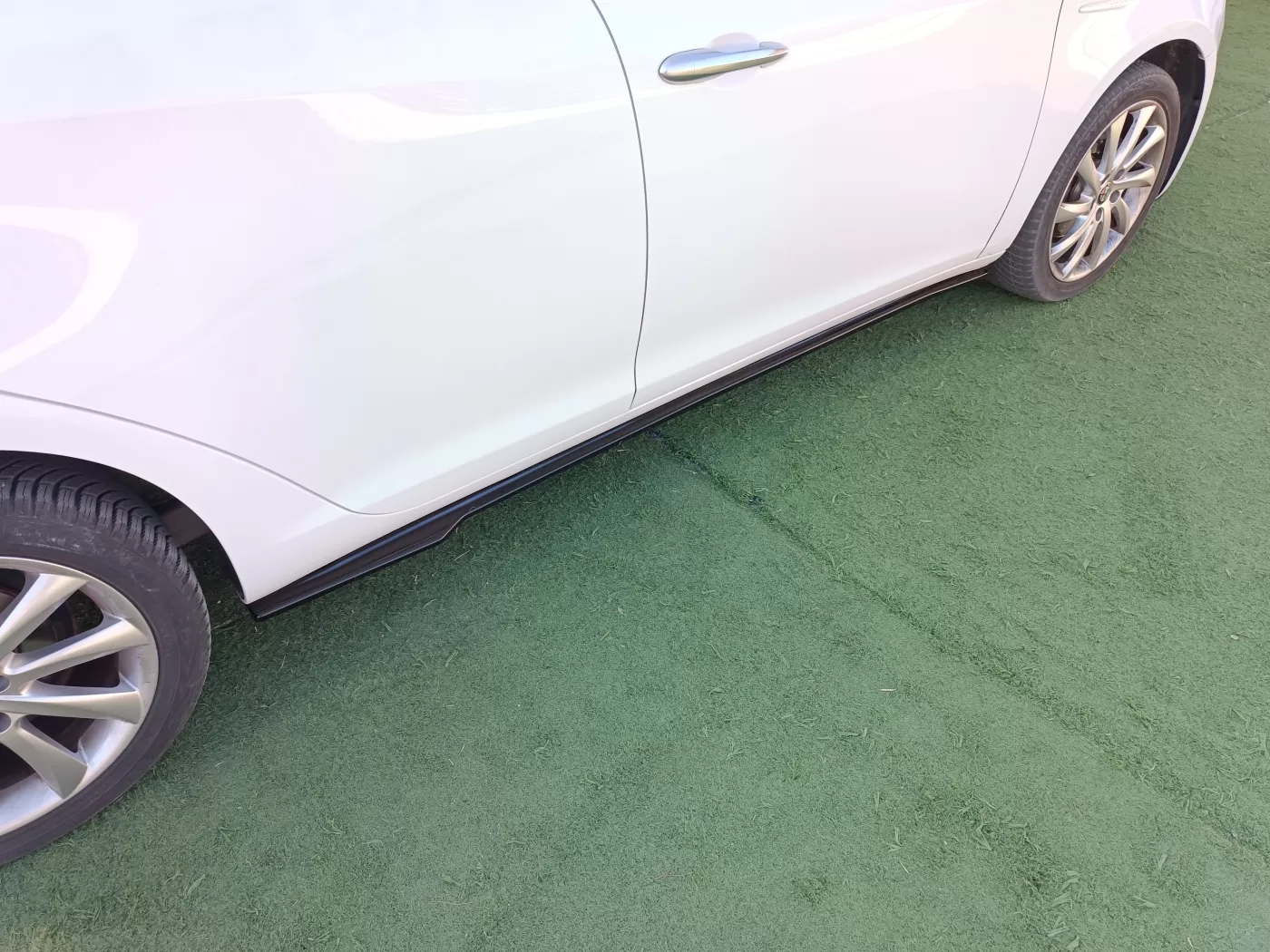 Motordrome Side Skirts Extensions
