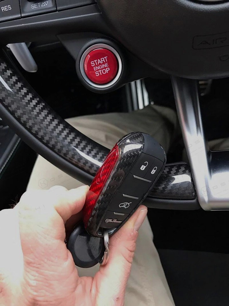 Alfa-Romeo-Giulia-Stelvio-Key-Cover-Fob-1 Koshi Carbon Seitliche Lenkradverkleidung