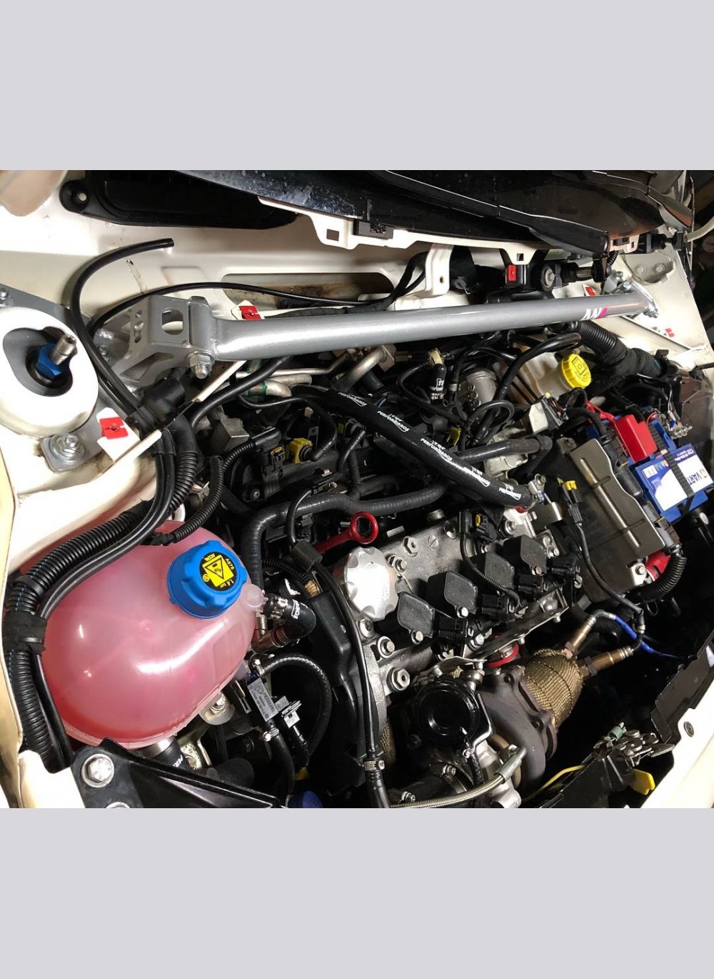 PC0001-009 DNA Racing Front Strut Bar Kit