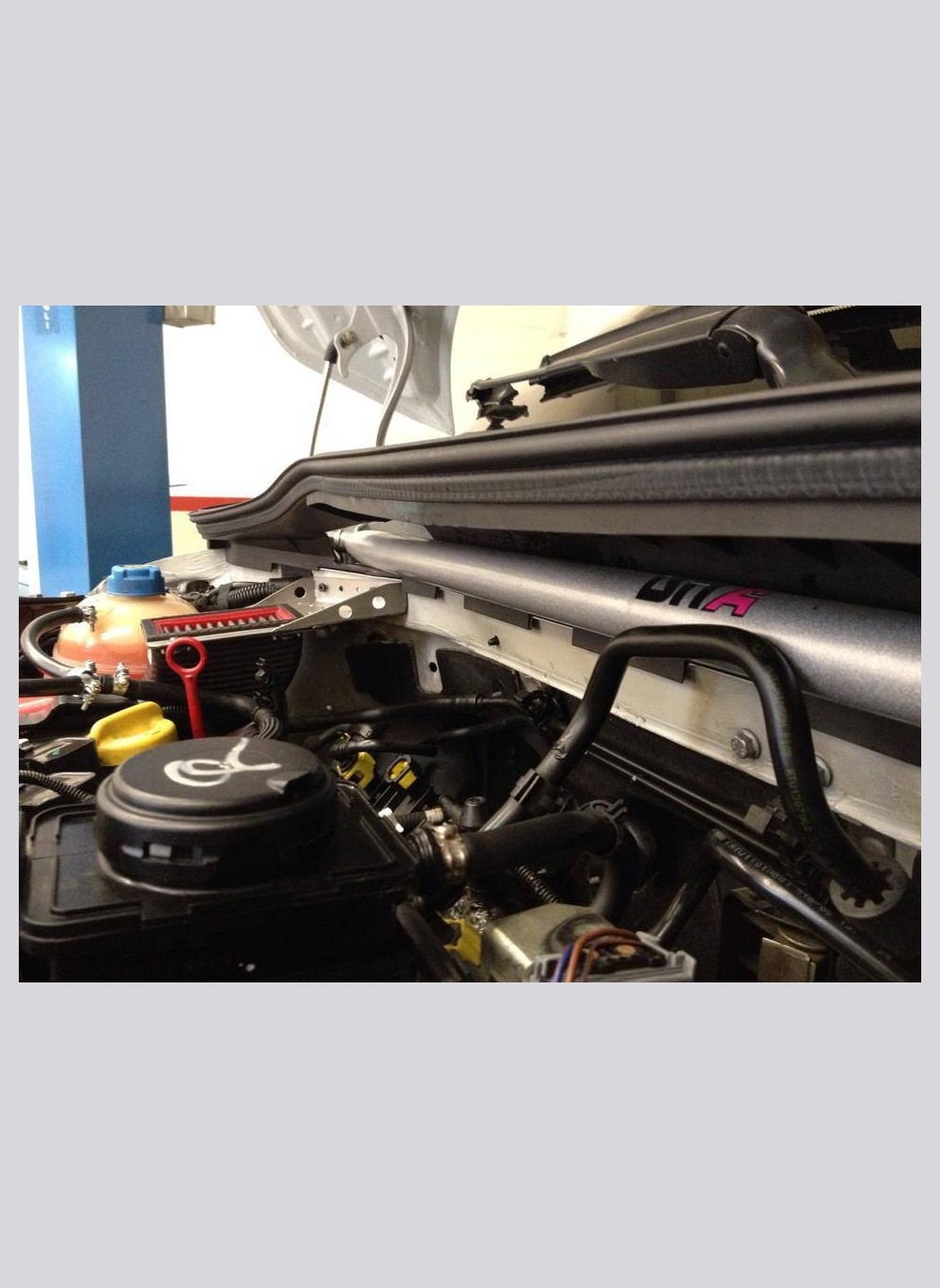 PC0001-006 DNA Racing Front Strut Bar Kit