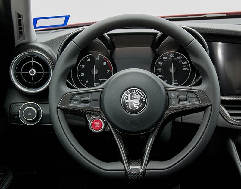 Alfa-Romeo-Giulia-Stelvio-Steering-Wheel-Trim Koshi Carbon Lenkradverkleidung