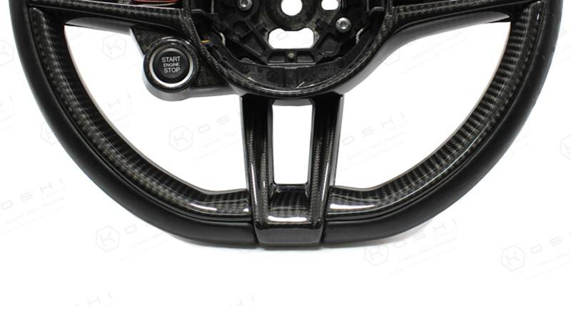 Carbon-Fiber-Alfa-Romeo-Giulia-Stelvio-QV-Steering-Wheel-4 Koshi Carbon Seitliche Lenkradverkleidung