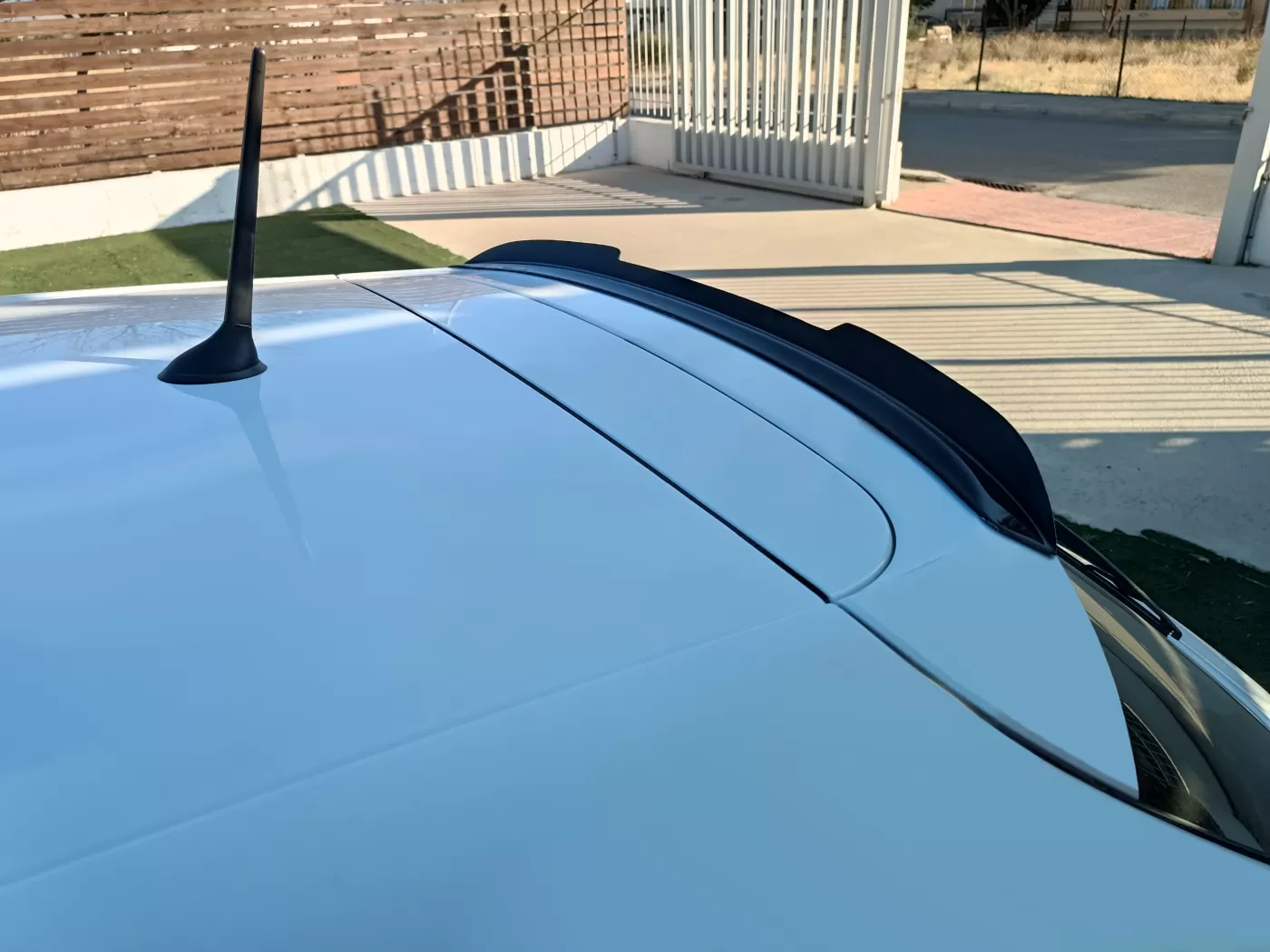 Motordrome Spoiler Cap