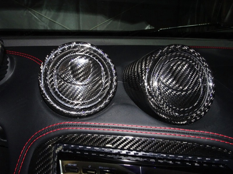 Koshi Carbon Interior Directional Air Vent Cover